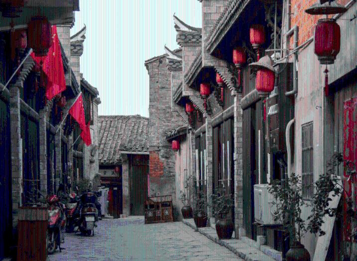 为什么父母总是拿别人跟自己做比较，总是说我一身缺点，搞得一无是处。难道那些优秀的人就很完美吗？